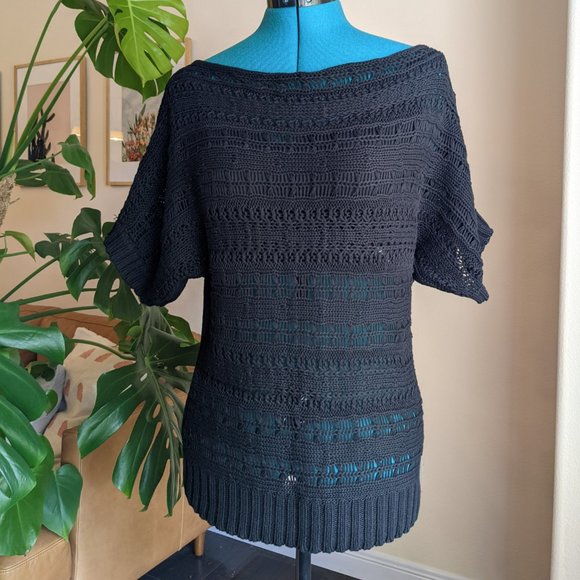 Love by Design Black Lightweight/Summer Short Sleeve Knit Top/Sweater - Picture 2 of 4